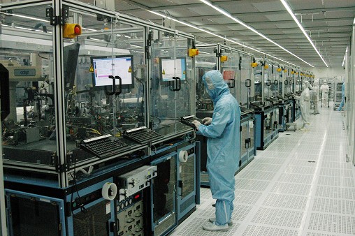 深圳普工招聘信息_深圳大型新能源公司普工招聘火热进行中,免费专车接送
